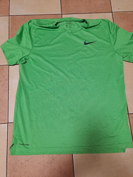 Koszulka sportowa nike