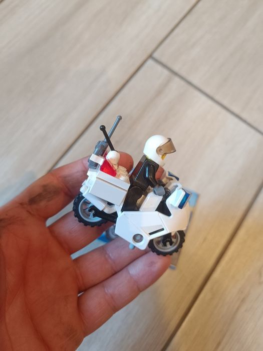 LEGO city 7235/motocykl/policyjny/patrolowy/cywilny