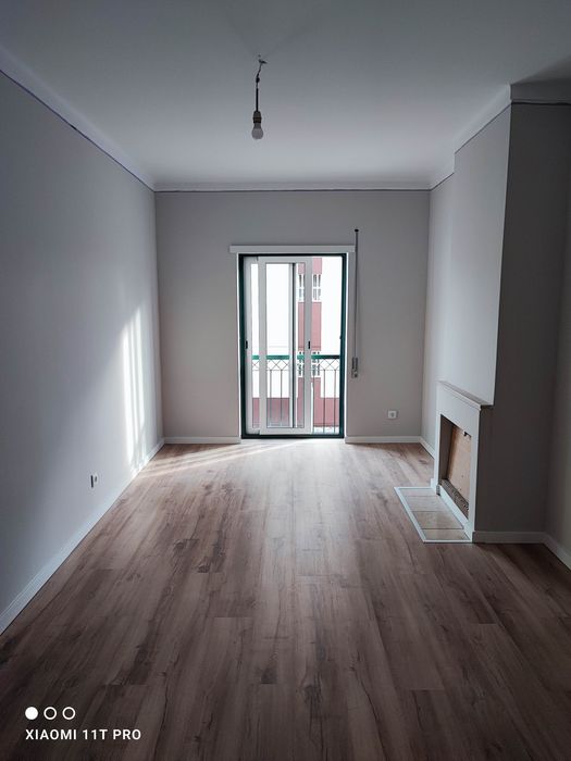 Apartamento T3 junto ao liceu