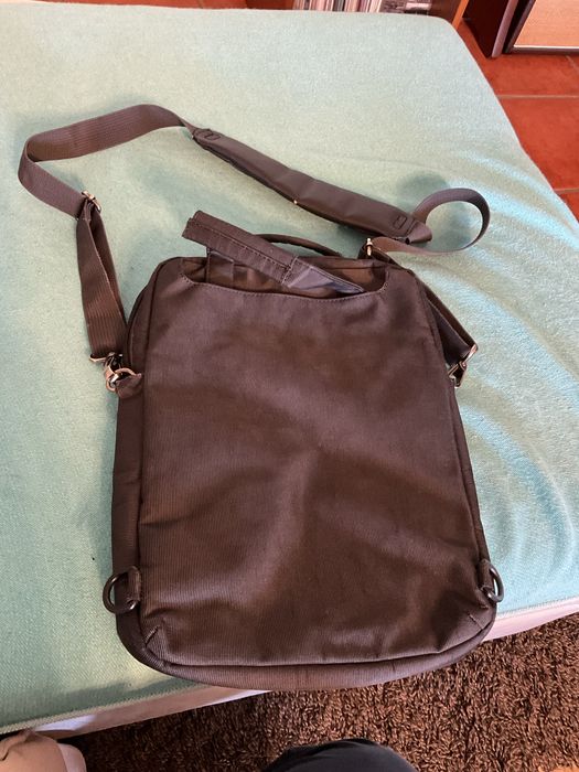 Gladiator laptop bag64284556248833121