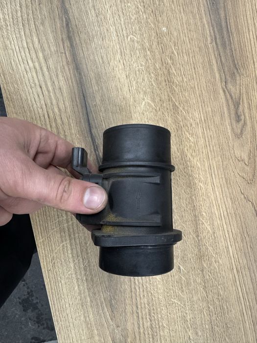 Расходомер воздуха Renault Trafic II 2.0dci M9R + 2.5dci