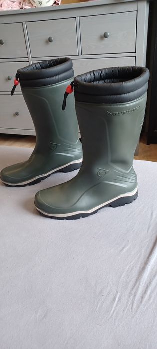 Kalosze ocieplane Dunlop.