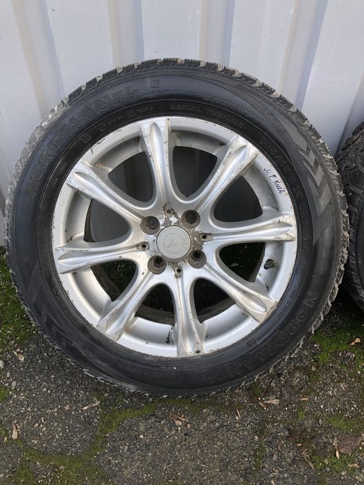 Комплект дисков с зимней резиной на ДЖИЛИ МК СК R15