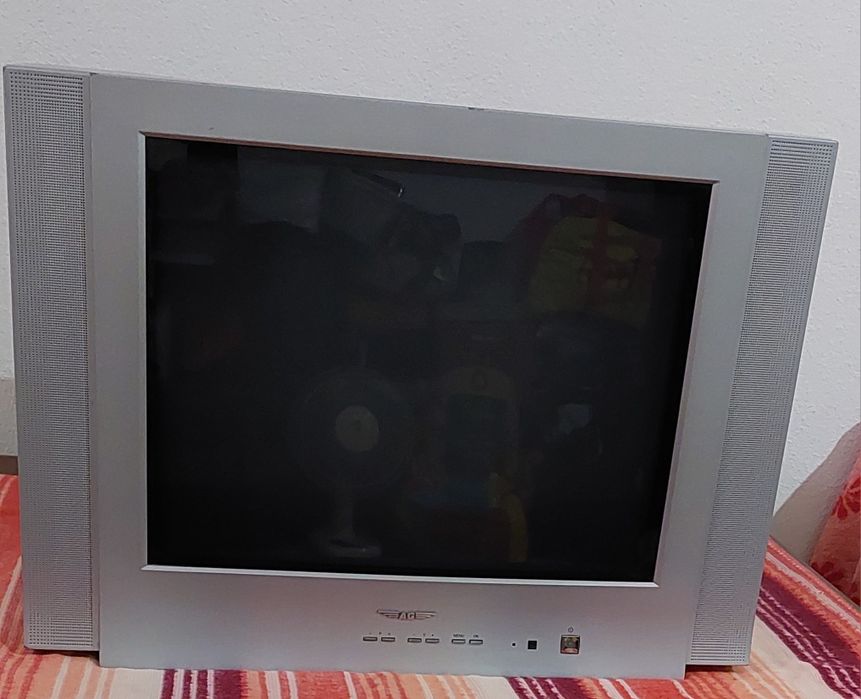 Televisão em bom estado