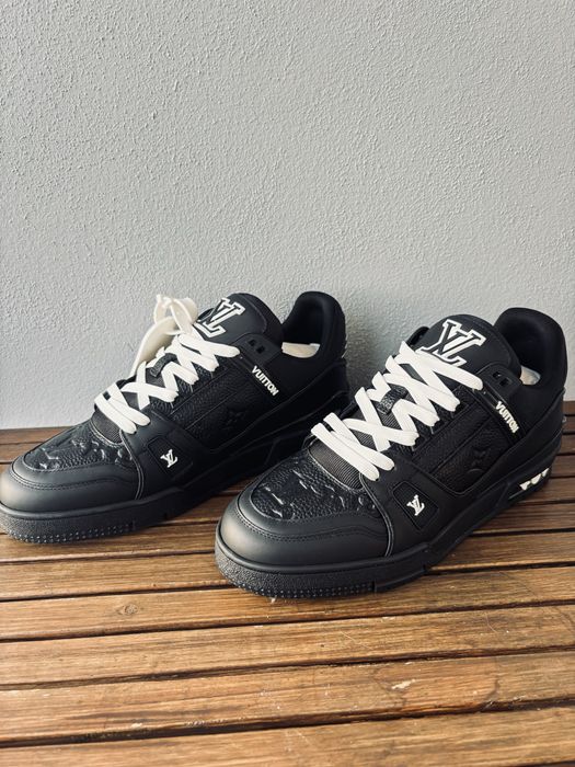 Lv Trainer All Black