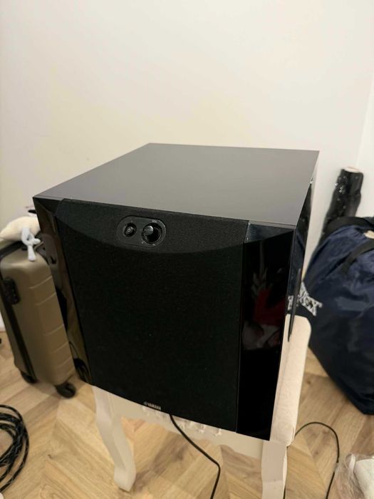 Subwoofer Yamaha NS-SW300 Aktywny 250W Czarny połysk