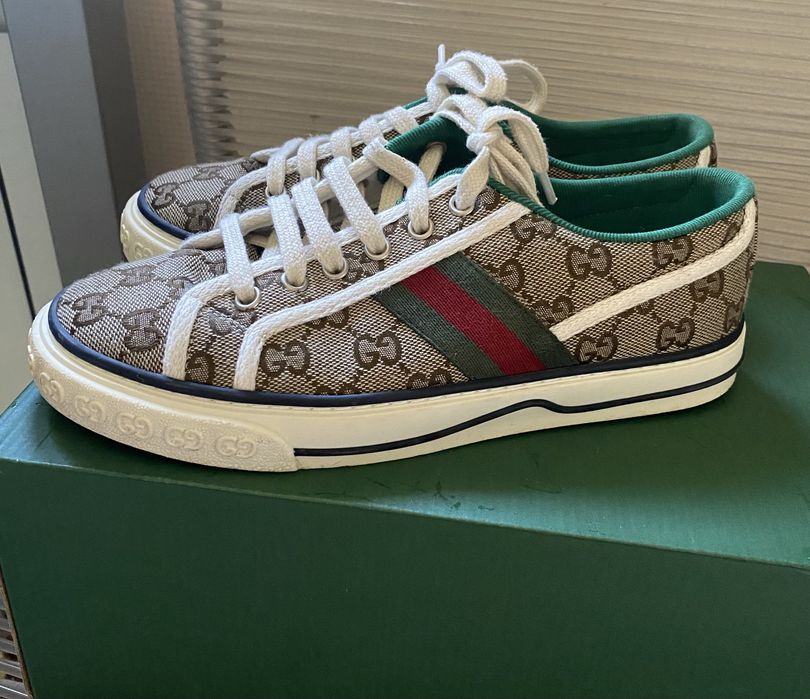 Продам кеди Gucci, кеди з бджілками, шльопанці