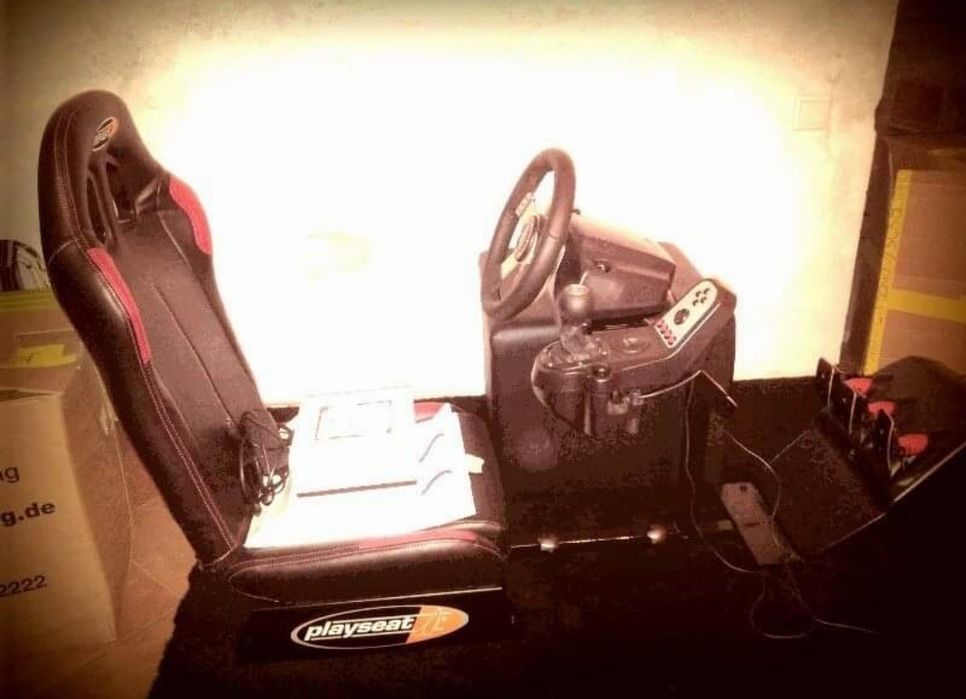 Volante G27  como novo