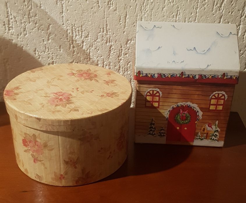 Caixas decorativas/arrumação 2 unidades 5€