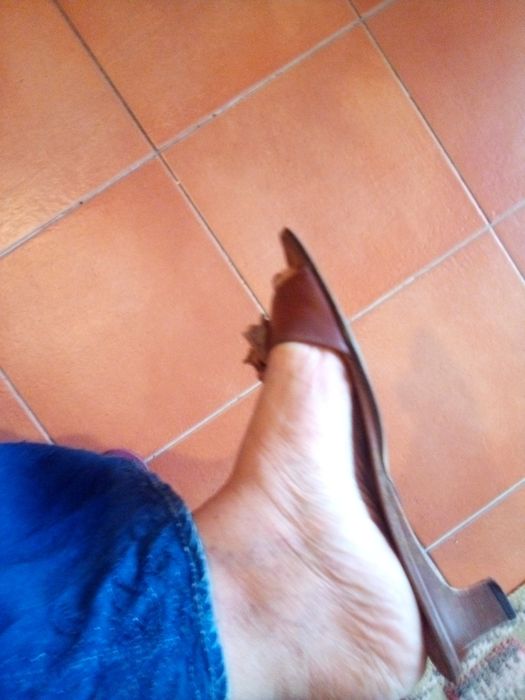 Chinelos em pele genuína 38/39