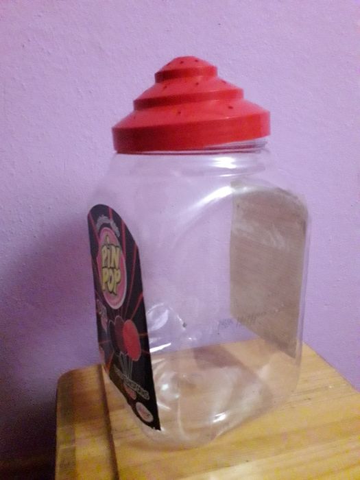 Pojemniki plastikowe