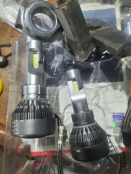 Лампы диодные  H4