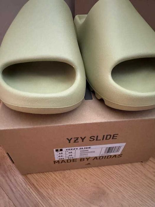 Klapki Adidas Yeezy slide resin 44,5
