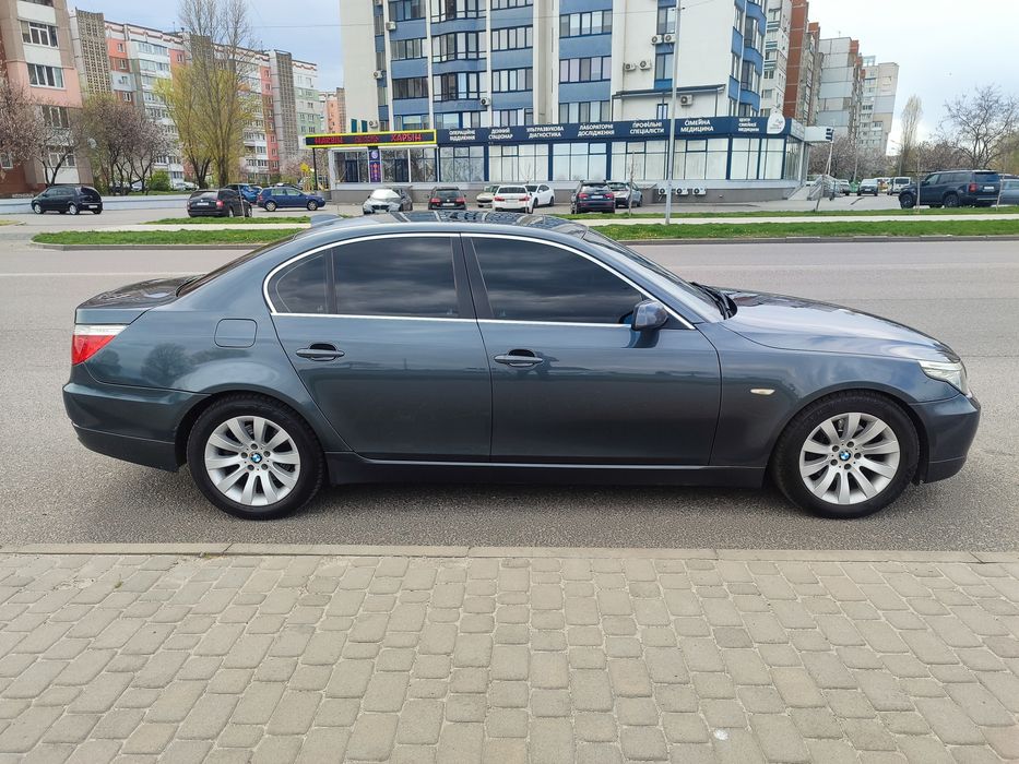 BMW 525 E60 FL гарний стан