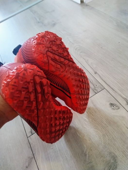 Turfy Nike Mercurial