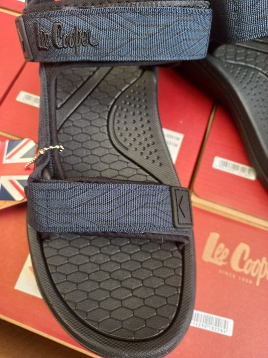 Чоловічі сандалі lee cooper