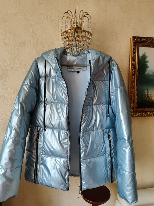 Курточка женская 48р.