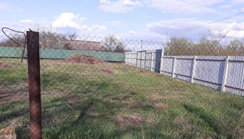 Продам земельный участок с фундаментом под дом