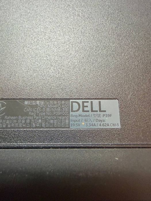 Ноутбук Dell P39F