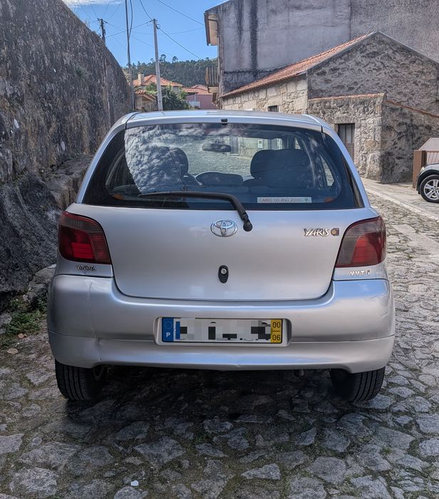 Toyota Yaris 1.0 VVT-i — photo 4