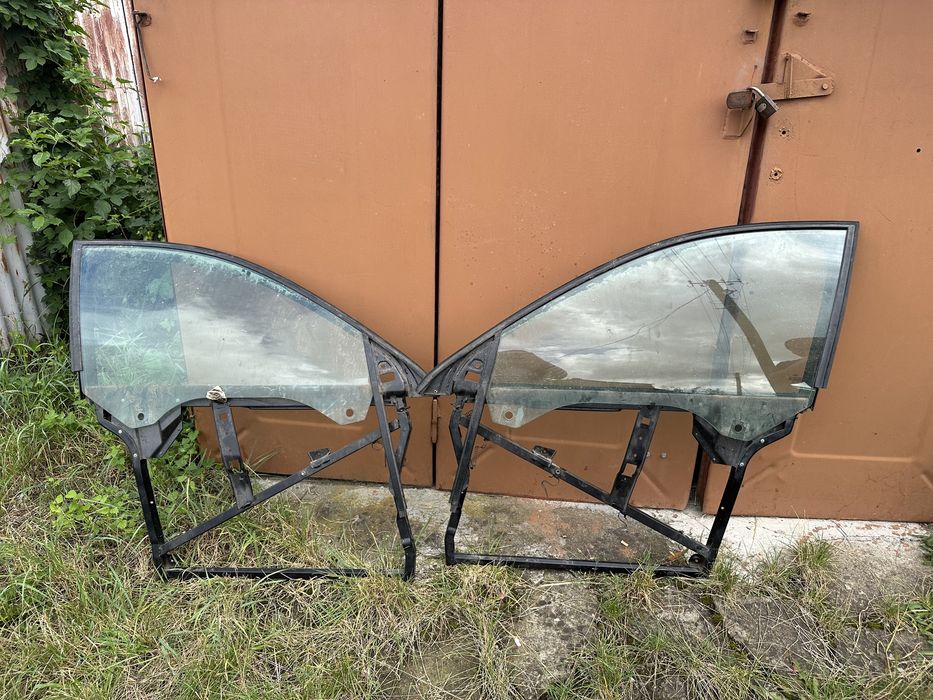 Рамки audi з стьоклами