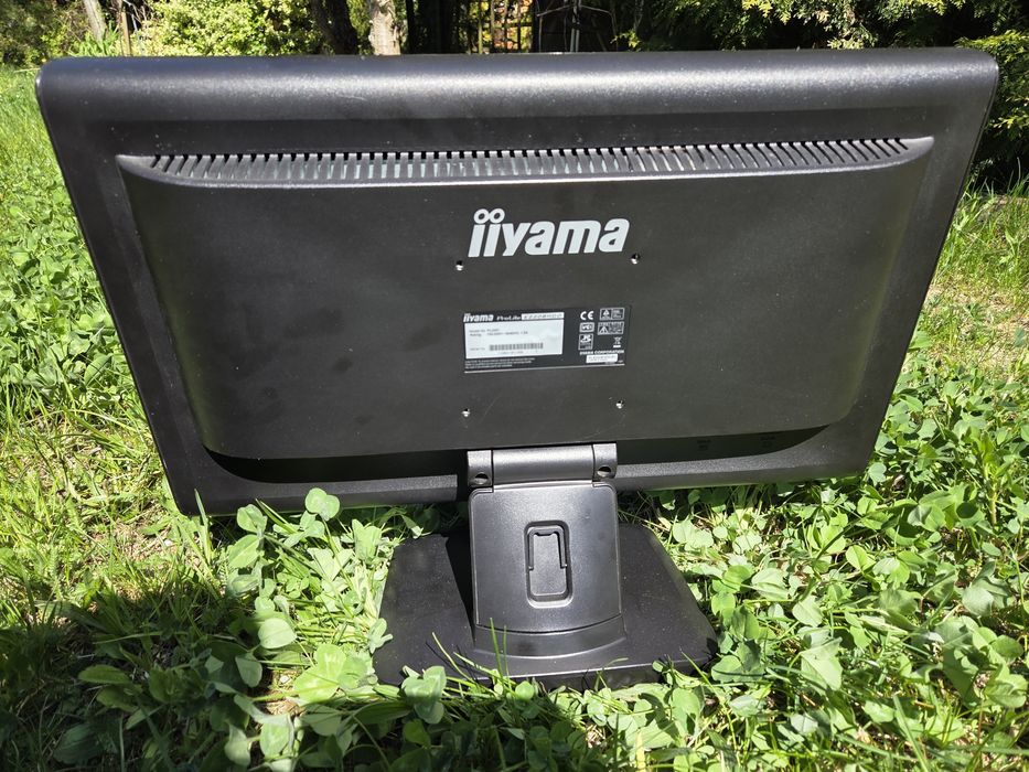 Monitor IIYAMA E2208HDD