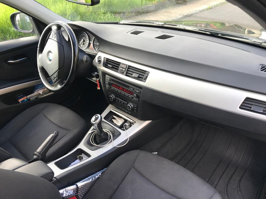 BMW 318d - 2010 - Machico