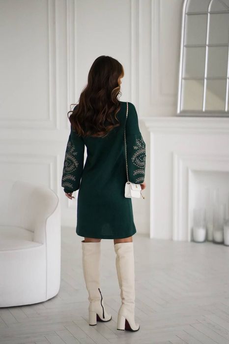 Дуже вишукана сукня  з ангори!!