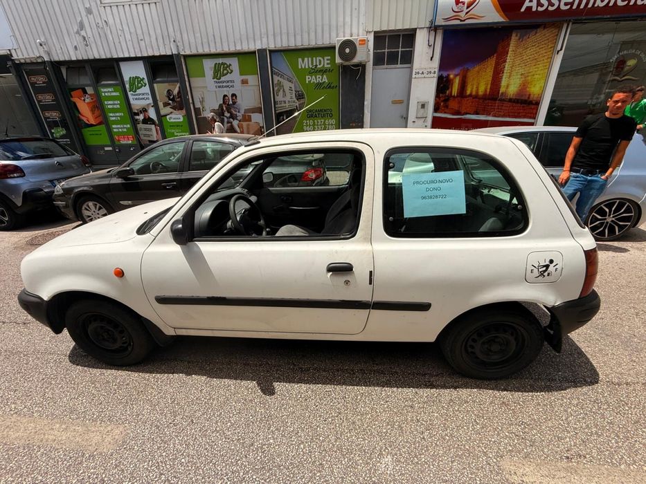 Nissan micra de 93.