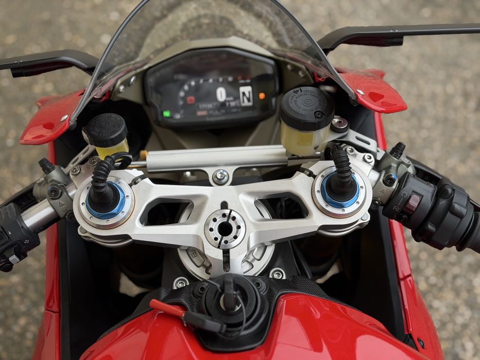 DUCATI PANIGALE 1199S - C/ Extras!
