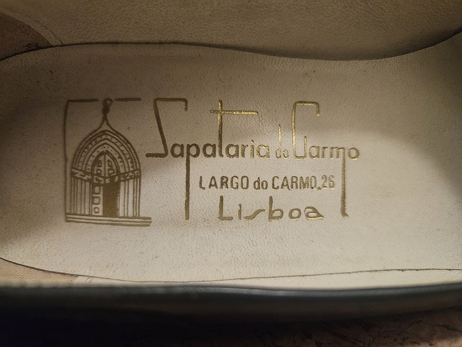 Sapatos pretos Sapataria do Carmo 38 estreito