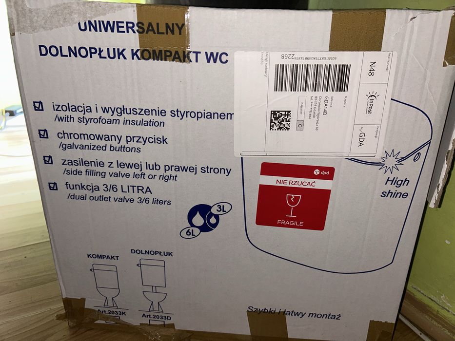 Uniwersalny dolnopłuk kompakt WC