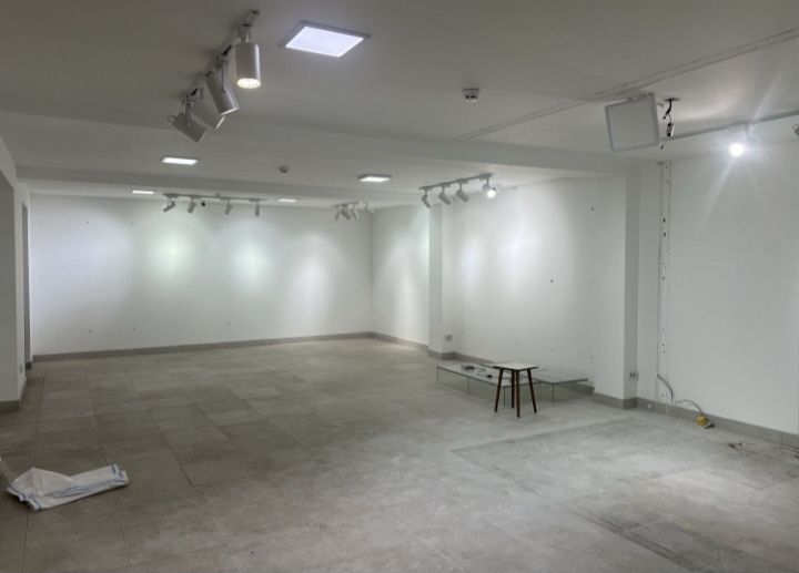 Продам приміщення  на Вокзальній навпроти Трашу!