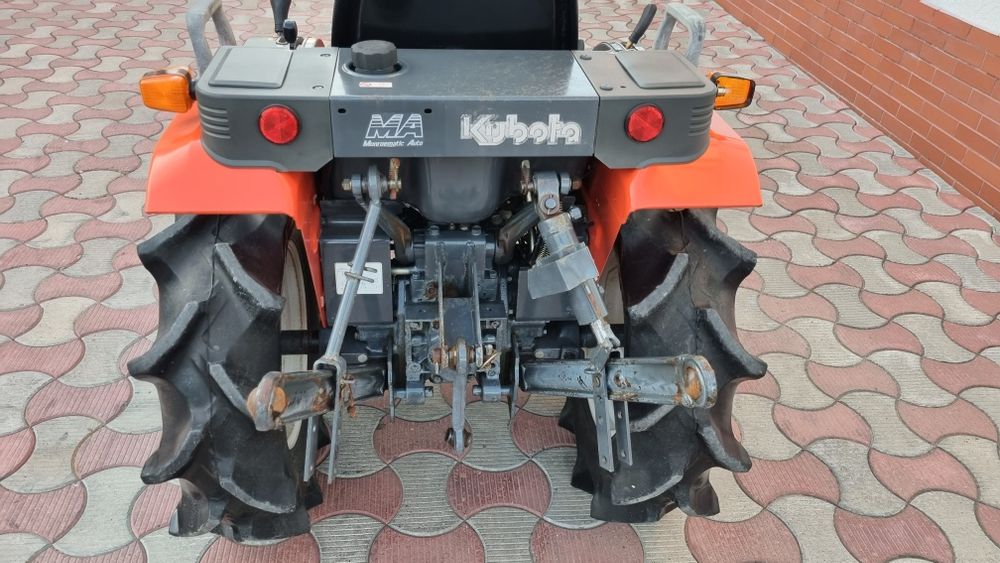 Kubota Aste A-155