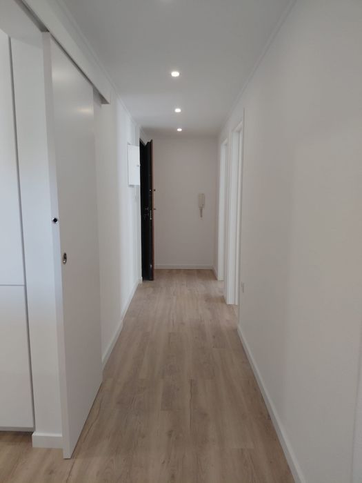 Apartamento t2 na torre da marinha remodelado