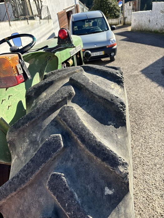 Trator Jonh Deere 1120