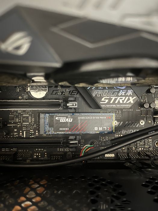 PC Gamer - Ryzen 7 3700x GTX 1660 Super 6Gb 16gb ram full rgb