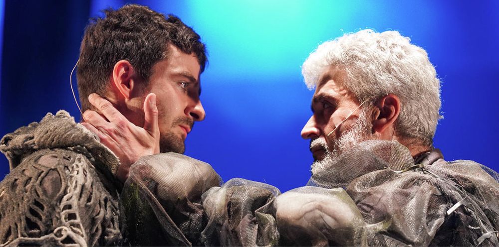 Продам 2 квитки Молодий театр, вистава Зілля, на вихідних 18.04