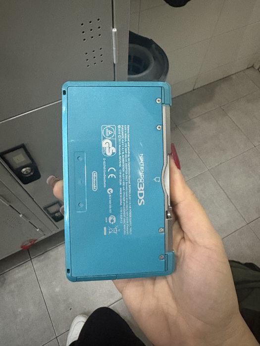 Nintendo 3 ds azul com jogo do mario