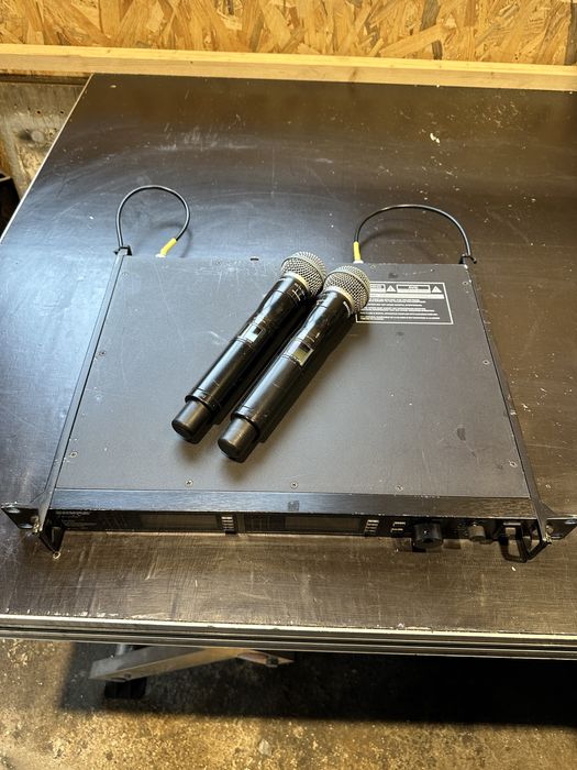 Micros sem fios shure ur4d