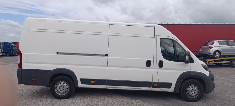 Peugeot Boxer довга база