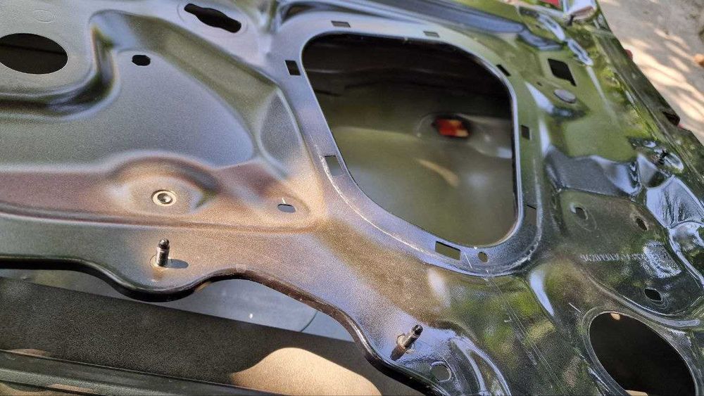 Audi A6 C8, передні праві двері