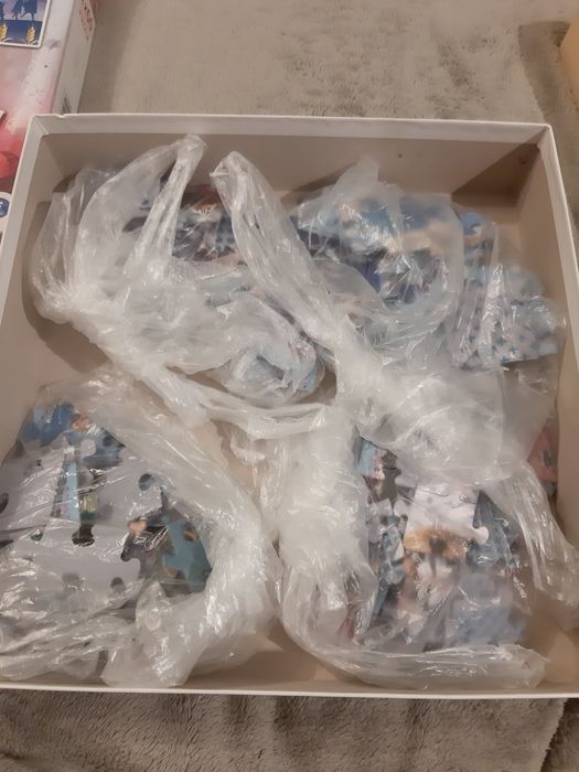 Puzzle kraina lodu Anna i Elsa