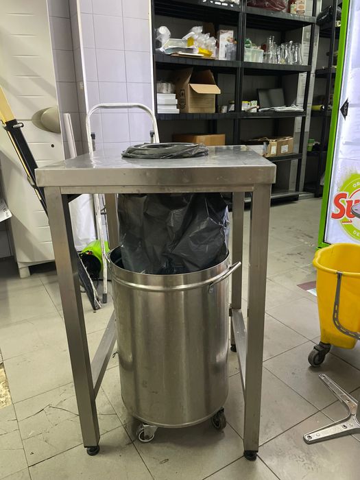Suporte para Saco do Lixo em Inox Profissional com Balde