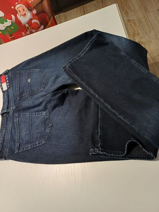 Spodnie damskie granatowy jeans Tommy Hilfiger rozm M.