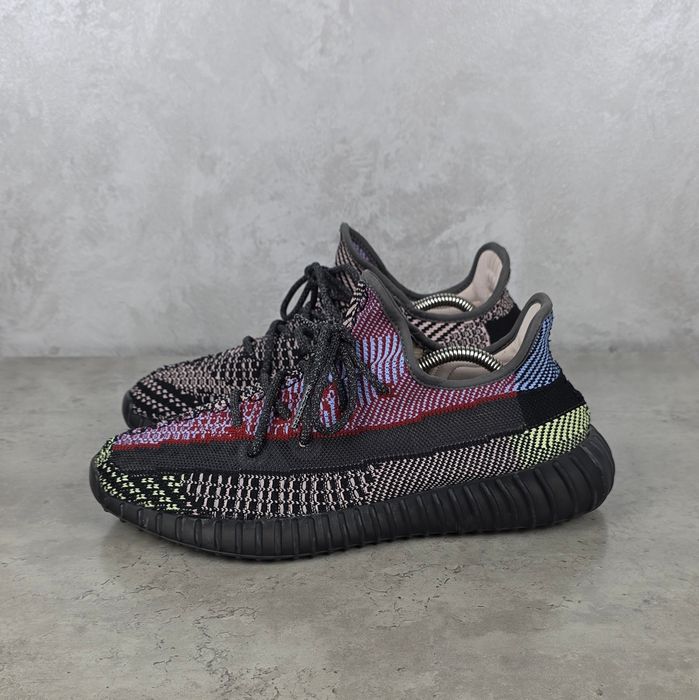 Кросівки Adidas Yeezy Boost 350 V2