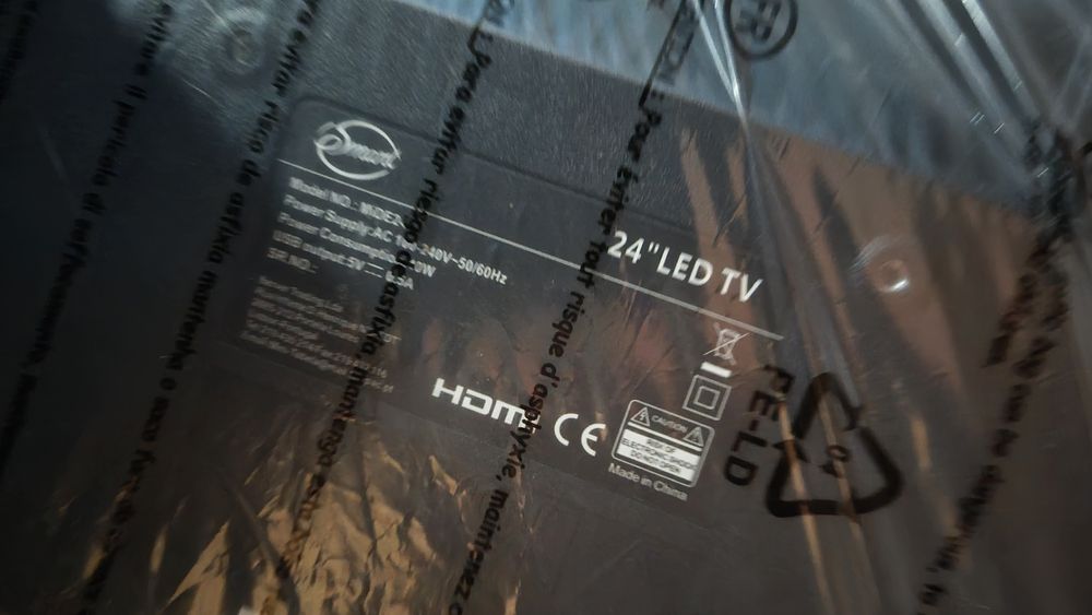 Televisão 24" c comando