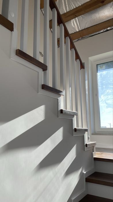 Деревʼяні сходи Обшивка сходів деревом Ясен Дуб