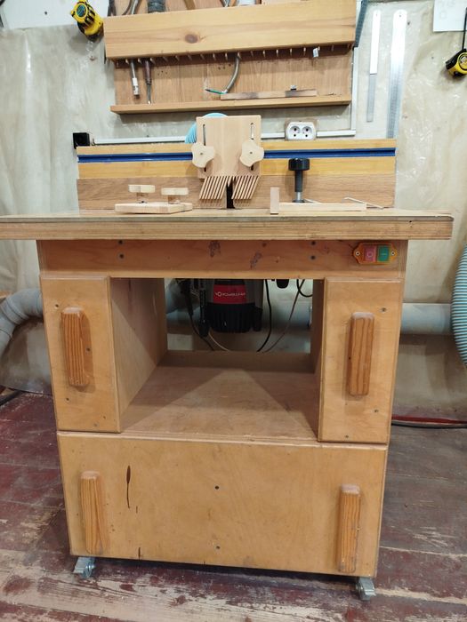 Фрезерный стол Интерскол 67/2200