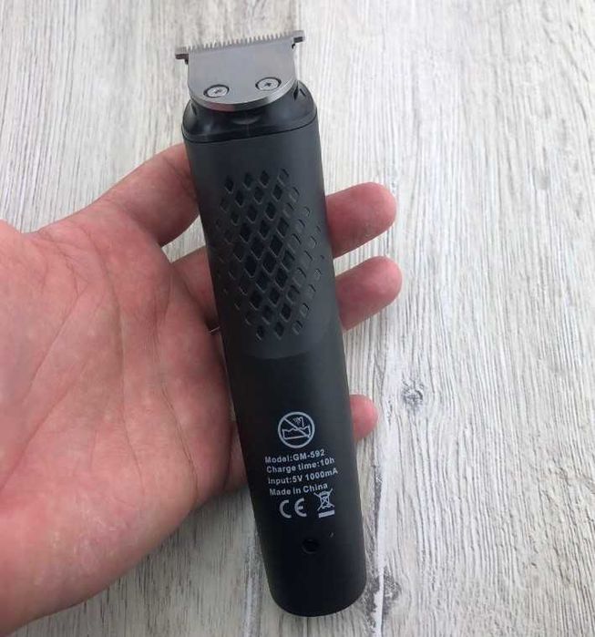 Триммер машинка для стрижки 10 насадок Gemei GM - 592 бритва